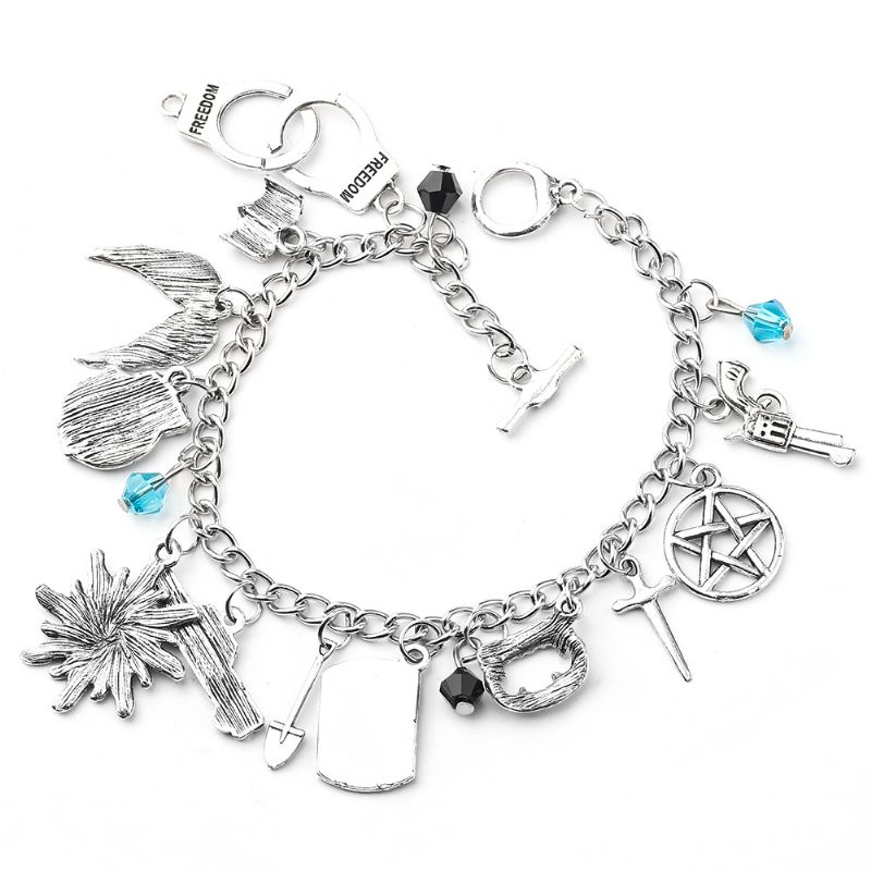 1 St Super Natural Evil Force Shape Charm Armband Pojkar Dekorativ Ring Gift