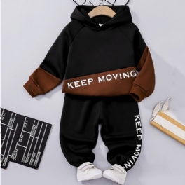 Barn Pojkar Luvtröjor Och Matchande Joggingbyxor Fortsätt Rör Dig Tryck Barnkläder Outfit Set