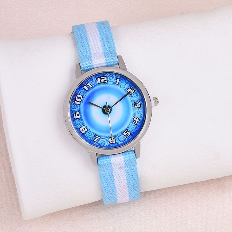 1 St Barn Canvas Armband Student Quartz Watch