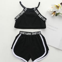 2st Bebis Flickor Letter Print Crop Cami Top & Shorts Set Barnkläder